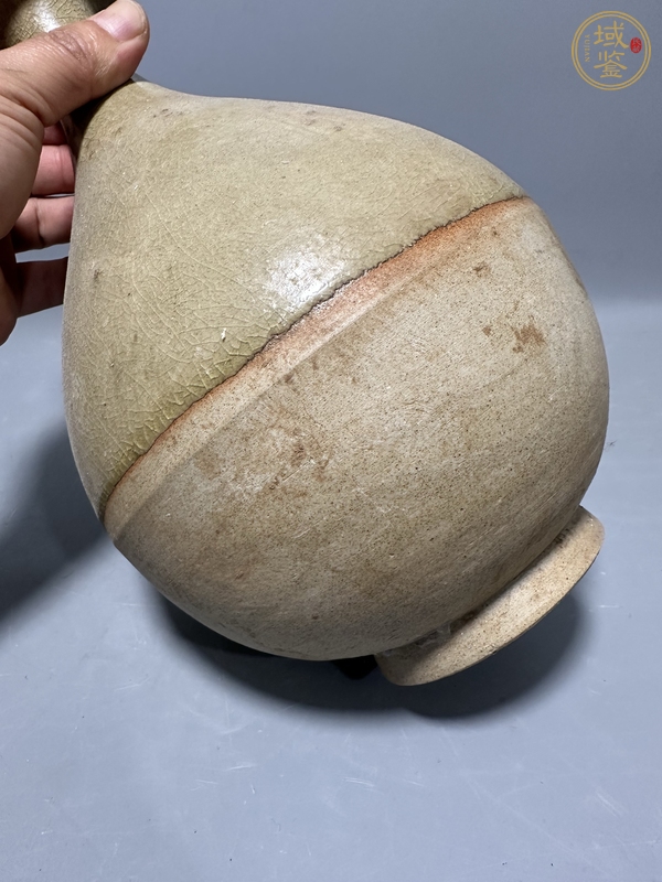 古玩陶瓷青釉盤口瓶真品鑒賞圖