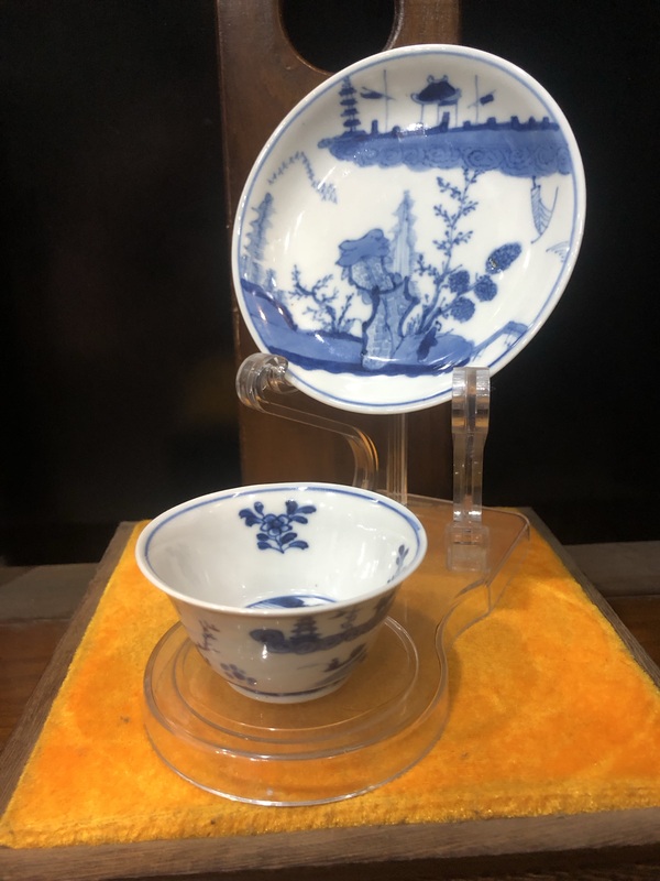 古玩陶瓷（館藏級杯碟）清·康熙·訪友圖·青花杯碟套裝拍賣，當前價格0元