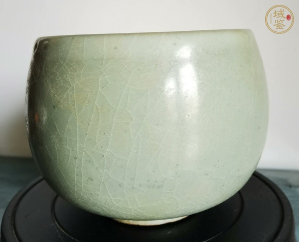 古玩陶瓷青瓷深腹碗真品鑒賞圖