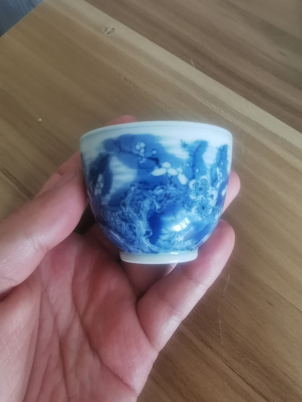 古玩陶瓷青花留白冰梅紋杯拍賣，當(dāng)前價(jià)格3800元