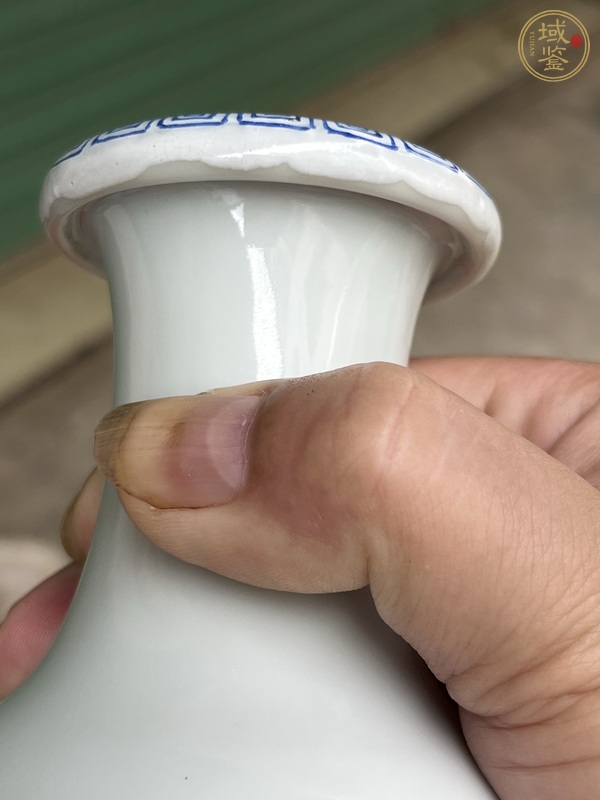 古玩陶瓷龍紋瓶真品鑒賞圖