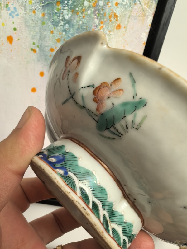 古玩陶瓷同治細(xì)路粉彩花卉供盤拍賣，當(dāng)前價格1650元