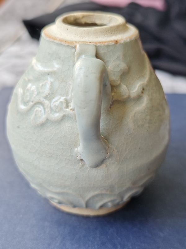 古玩陶瓷元代卵白釉樞府持壺拍賣，當(dāng)前價格1500元