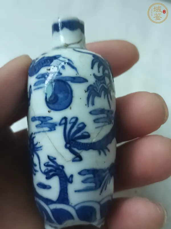 古玩陶瓷青花鼻煙壺，是縮釉孔真品鑒賞圖