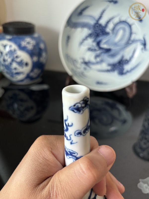 古玩陶瓷龍紋青花錐把瓶真品鑒賞圖