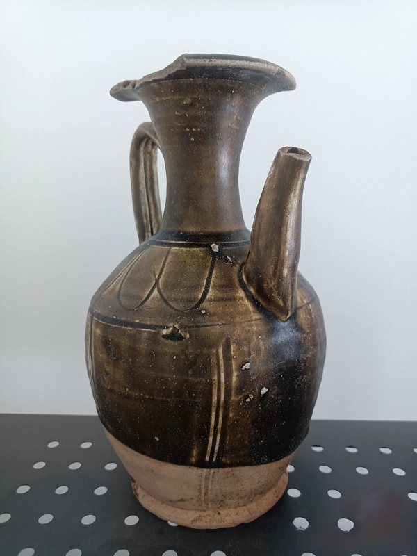 古玩陶瓷褐釉執(zhí)壺拍賣，當(dāng)前價(jià)格6800元