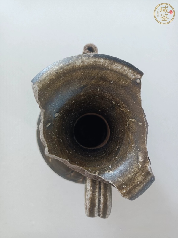 古玩陶瓷褐釉執(zhí)壺真品鑒賞圖
