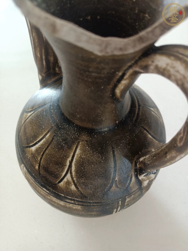 古玩陶瓷褐釉執(zhí)壺真品鑒賞圖