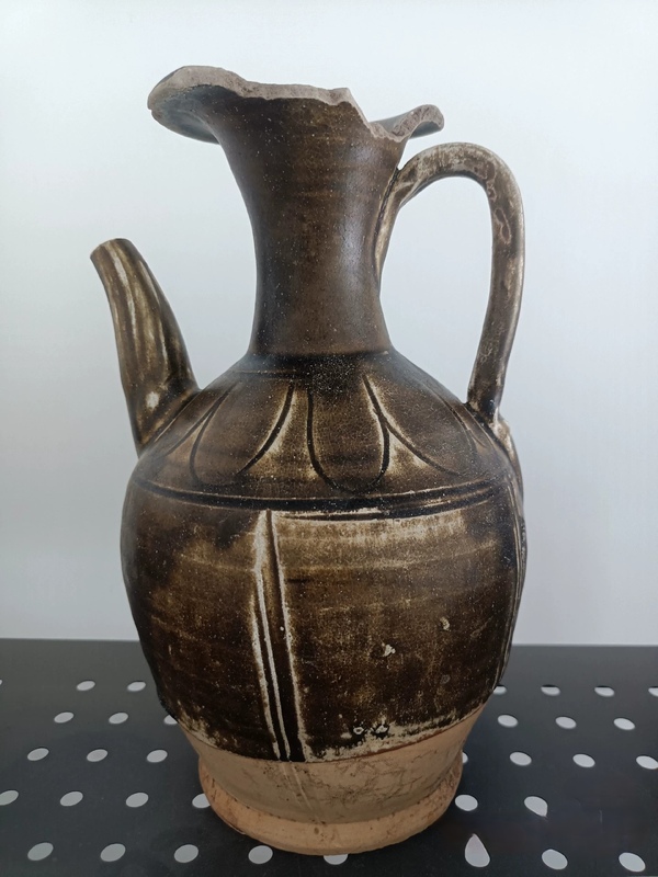 古玩陶瓷褐釉執(zhí)壺拍賣，當(dāng)前價(jià)格6800元