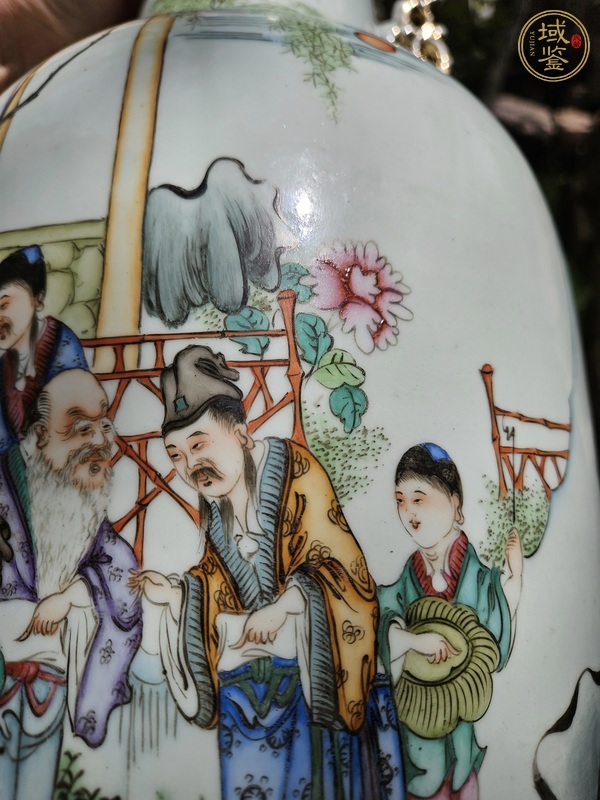 古玩陶瓷粉彩人物故事雙耳瓶真品鑒賞圖