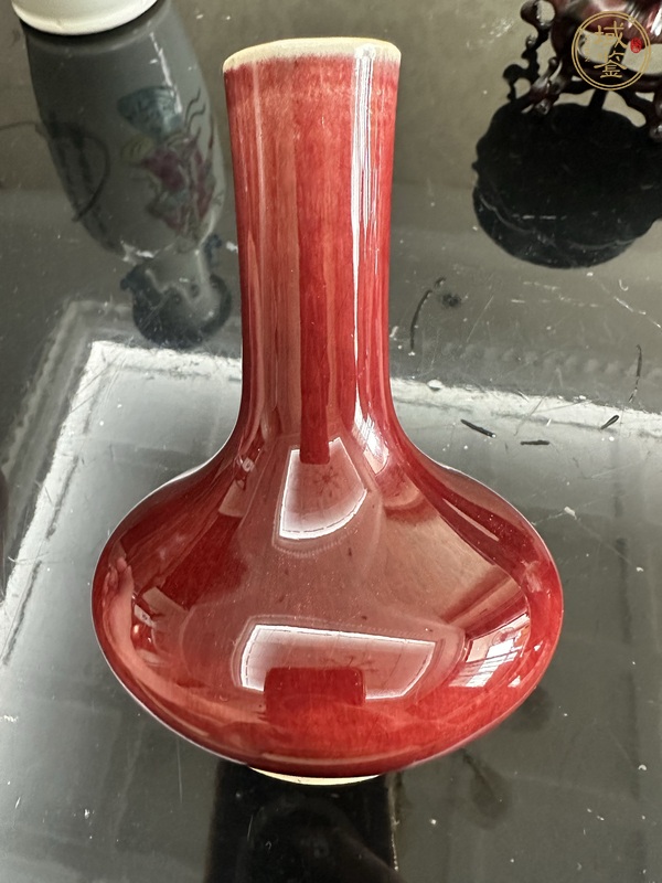 古玩陶瓷紅釉荸薺瓶真品鑒賞圖