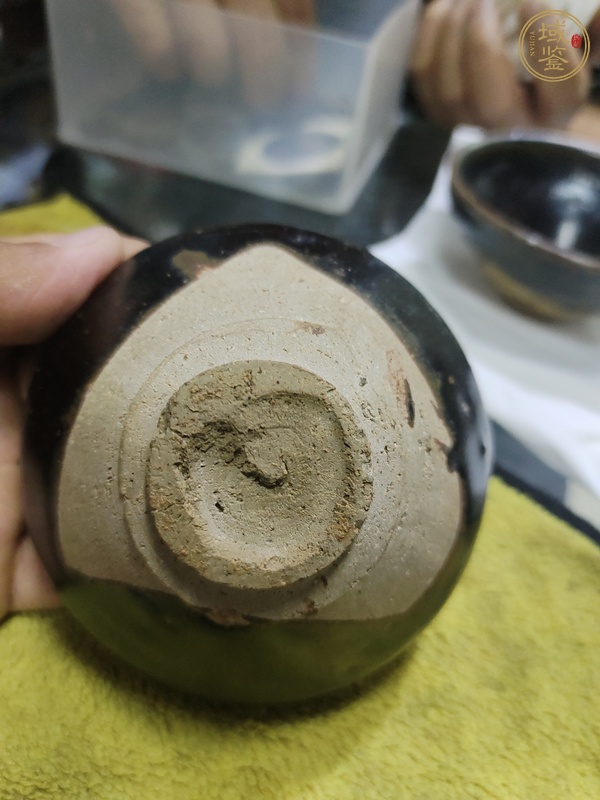古玩陶瓷建窯系福清窯黑釉茶盞真品鑒賞圖