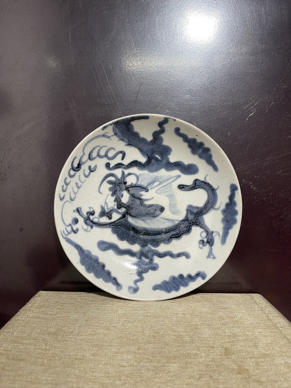 古玩陶瓷清青花過(guò)墻龍紋盤拍賣，當(dāng)前價(jià)格5500元