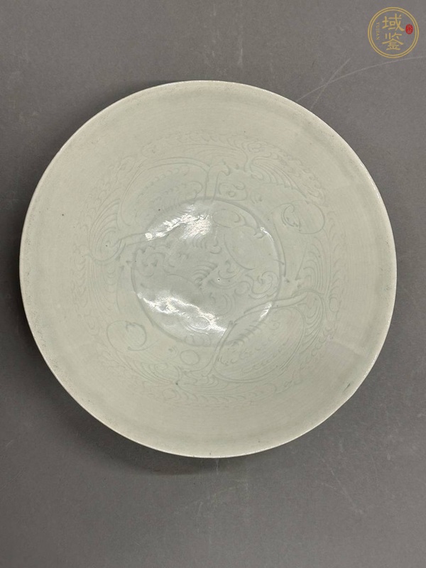古玩陶瓷湖田窯刻花蓖紋娃娃碗真品鑒賞圖