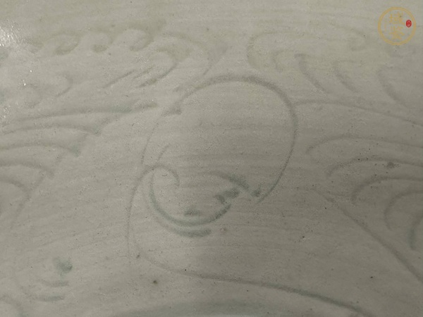 古玩陶瓷湖田窯刻花蓖紋娃娃碗真品鑒賞圖