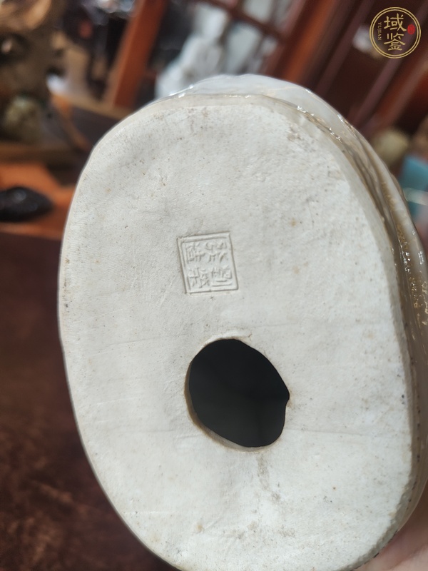 古玩陶瓷白釉彌勒佛像真品鑒賞圖