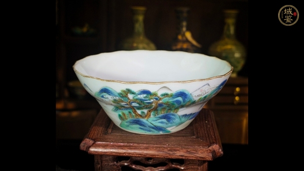 古玩陶瓷清同治·粉彩江西十景花口馬蹄碗真品鑒賞圖