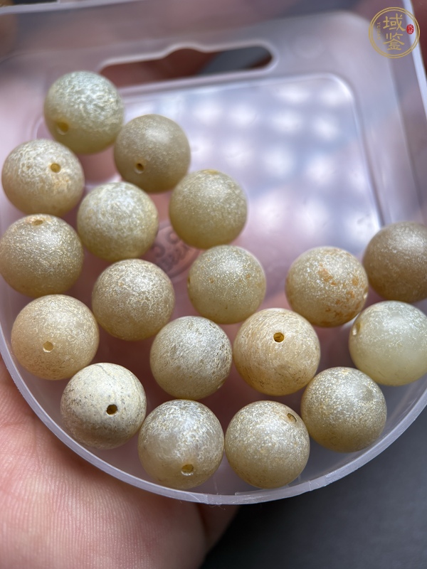 古玩玉器明代滿灰皮玉珠子真品鑒賞圖