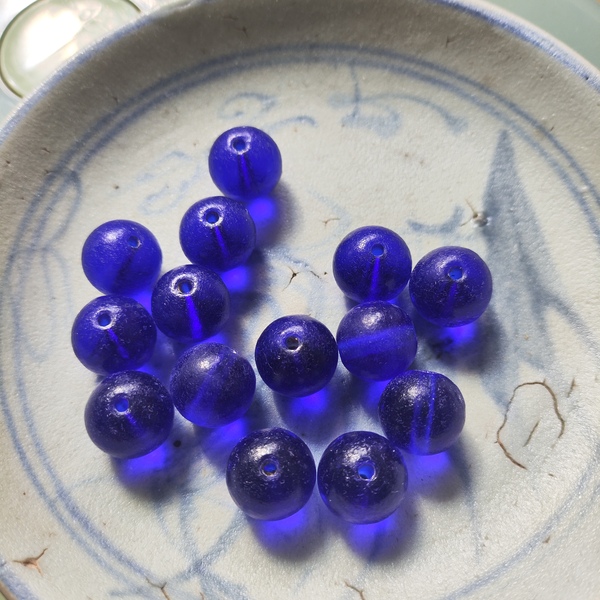 古玩轉(zhuǎn)賣拒馬河老琉璃拍賣，當前價格168元