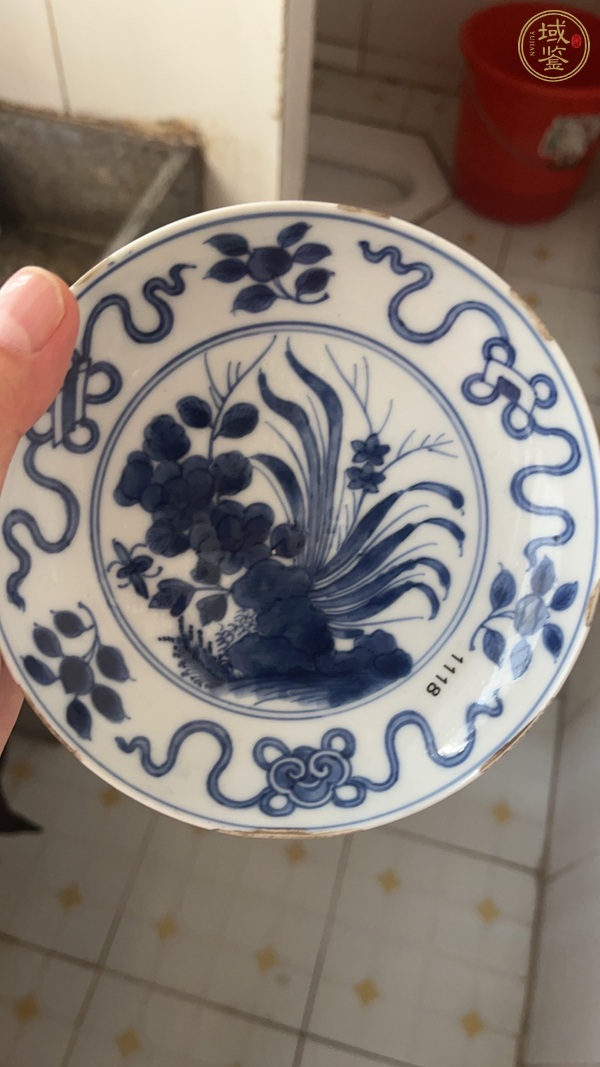 古玩陶瓷青花盤真品鑒賞圖