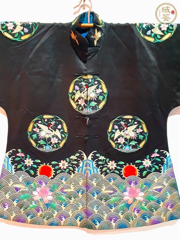 古玩雜項刺繡衣服真品鑒賞圖