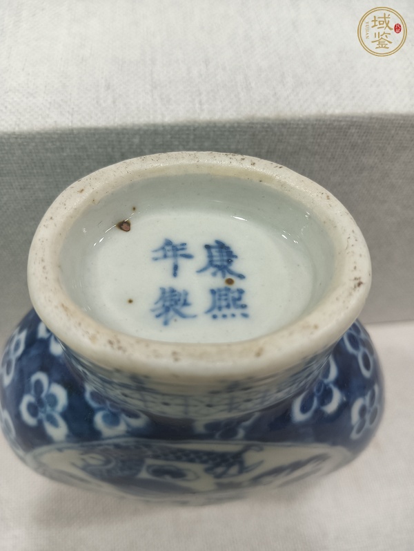 古玩陶瓷青花抱月瓶真品鑒賞圖