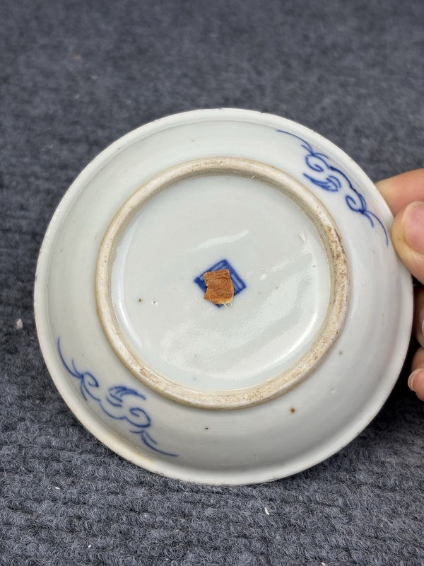 古玩陶瓷青花纏枝蓮紋調(diào)色盤拍賣，當(dāng)前價(jià)格999元