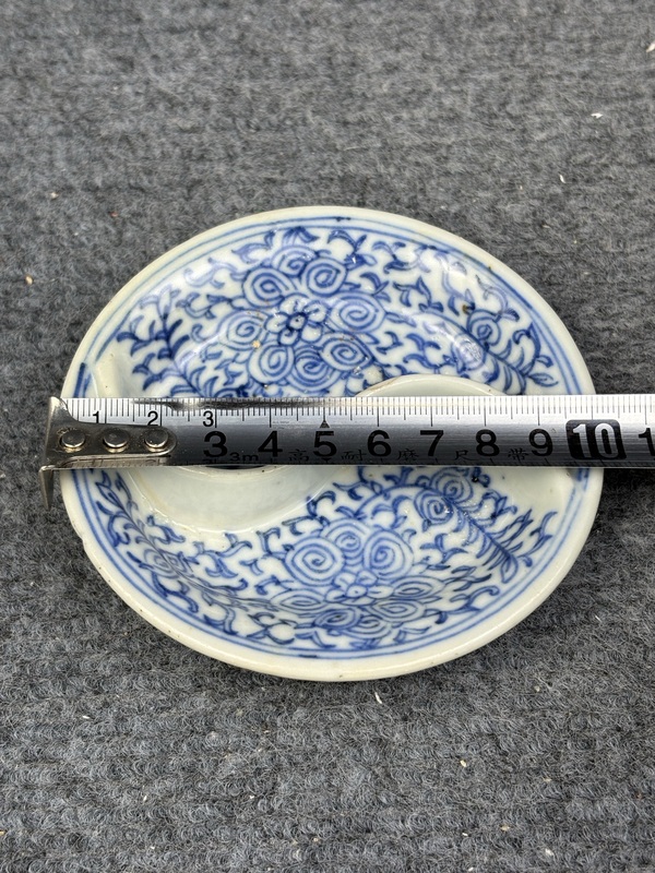 古玩陶瓷青花纏枝蓮紋調(diào)色盤拍賣，當(dāng)前價(jià)格999元