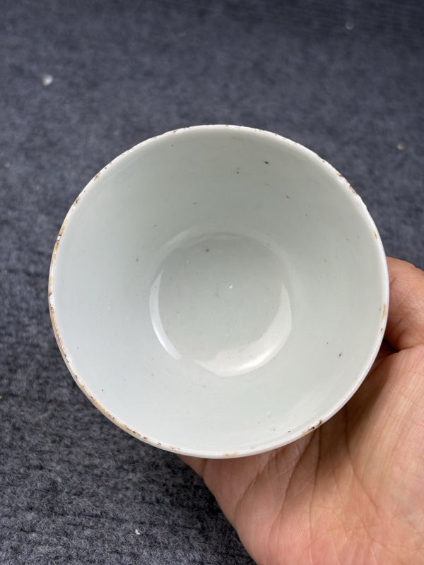 古玩陶瓷民國礬紅獅子杯拍賣，當(dāng)前價格888元
