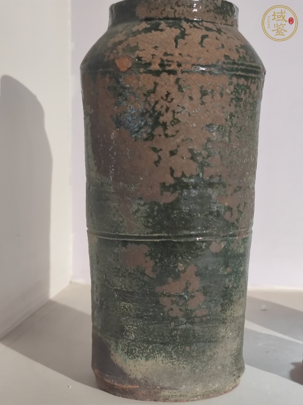 古玩陶瓷綠釉罐真品鑒賞圖