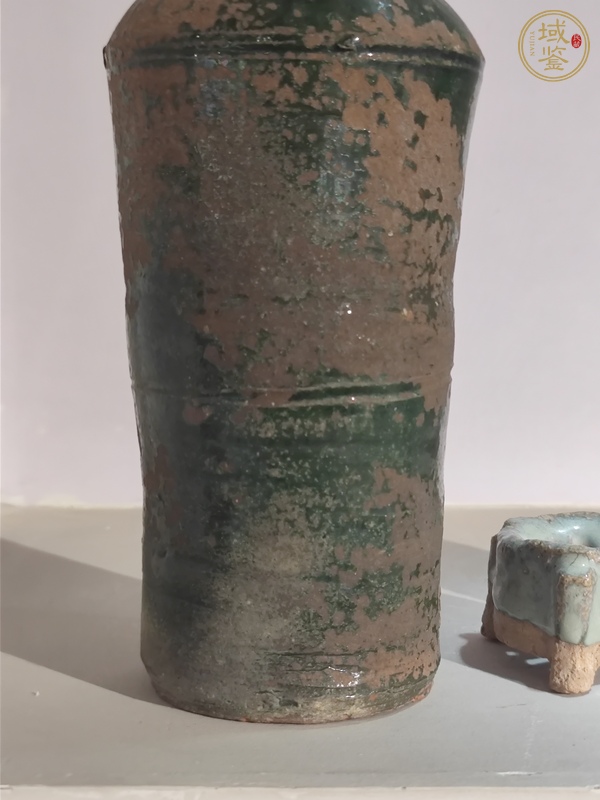 古玩陶瓷綠釉罐真品鑒賞圖