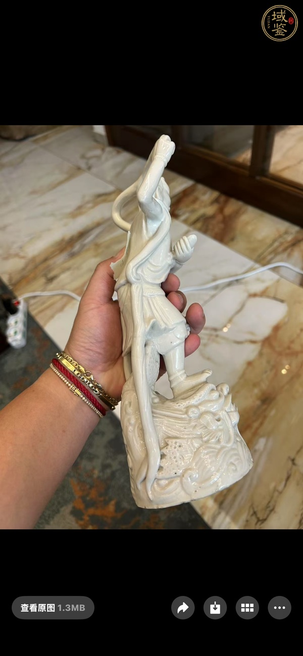 古玩陶瓷清代時(shí)期白釉魁星塑像真品鑒賞圖