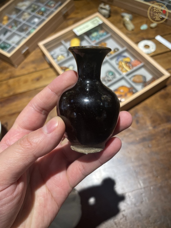 古玩陶瓷黑釉撇口瓶真品鑒賞圖
