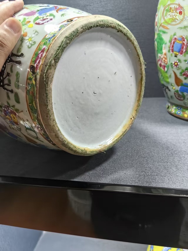 古玩陶瓷清中廣彩瓶真品鑒賞圖