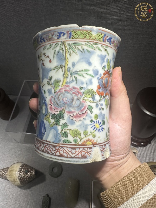 古玩陶瓷粉彩松鶴詩文筆筒真品鑒賞圖