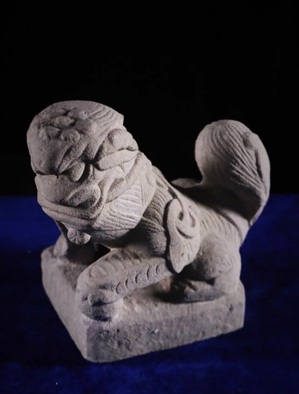 古玩雜項(xiàng)清代石獅擺件拍賣，當(dāng)前價(jià)格1500元