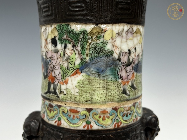 古玩陶瓷清晚·粉彩刀馬人物紋瓶真品鑒賞圖