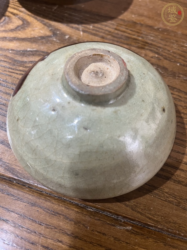 古玩陶瓷龍泉青瓷茶碗真品鑒賞圖