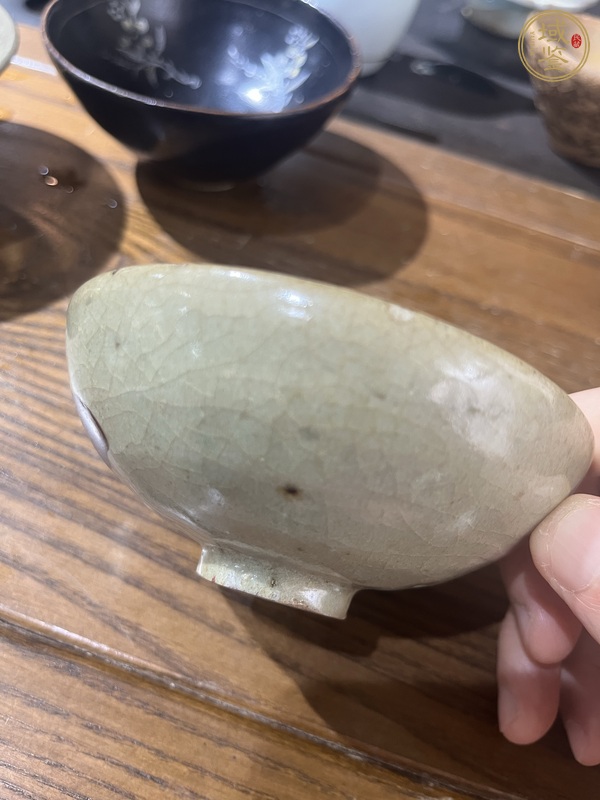 古玩陶瓷龍泉青瓷茶碗真品鑒賞圖