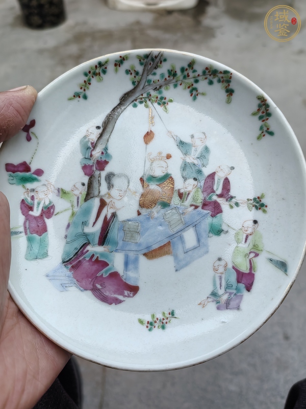 古玩陶瓷道光粉彩人物盤真品鑒賞圖