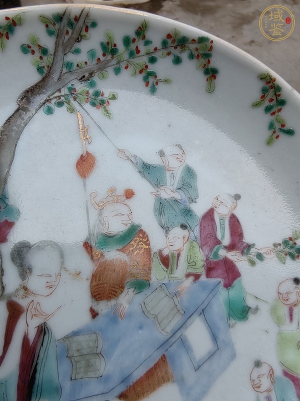 古玩陶瓷道光粉彩人物盤真品鑒賞圖