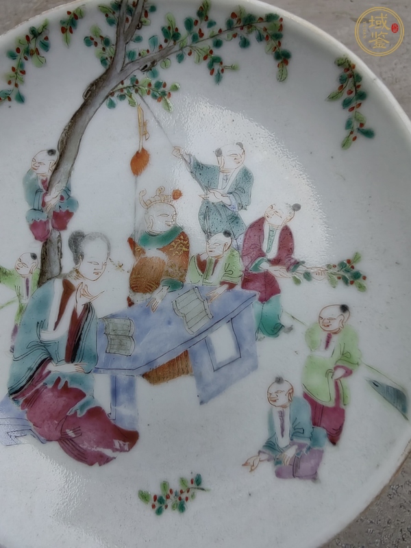 古玩陶瓷道光粉彩人物盤真品鑒賞圖