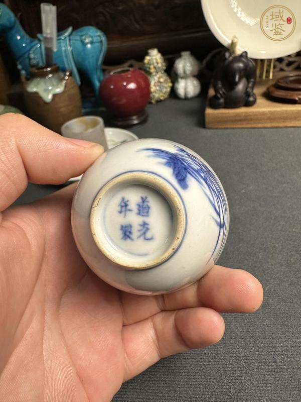 古玩陶瓷青花蘭草紋杯真品鑒賞圖