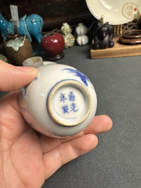 古玩陶瓷青花蘭草紋杯真品鑒賞圖