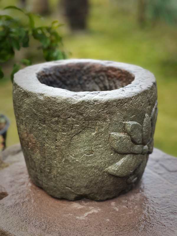 古玩雜項(xiàng)清代雕花石臼拍賣，當(dāng)前價(jià)格1200元