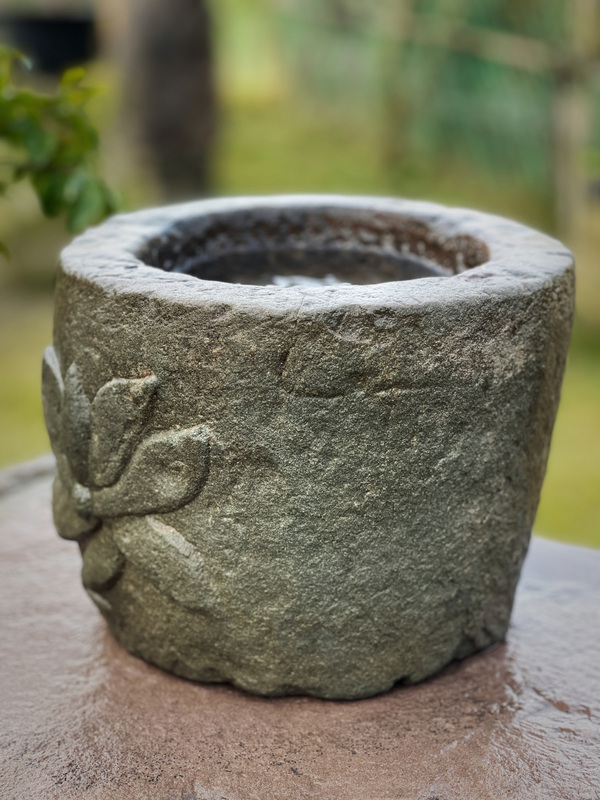 古玩雜項(xiàng)清代雕花石臼拍賣，當(dāng)前價(jià)格1200元