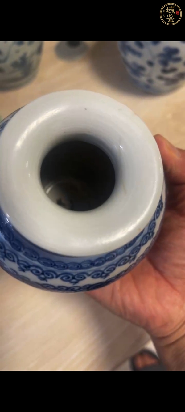 古玩陶瓷青花瓶真品鑒賞圖