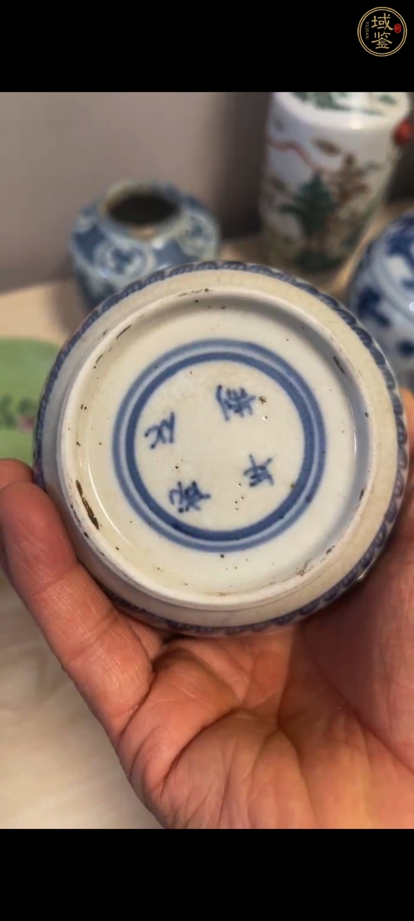 古玩青花瓶真品鑒賞圖