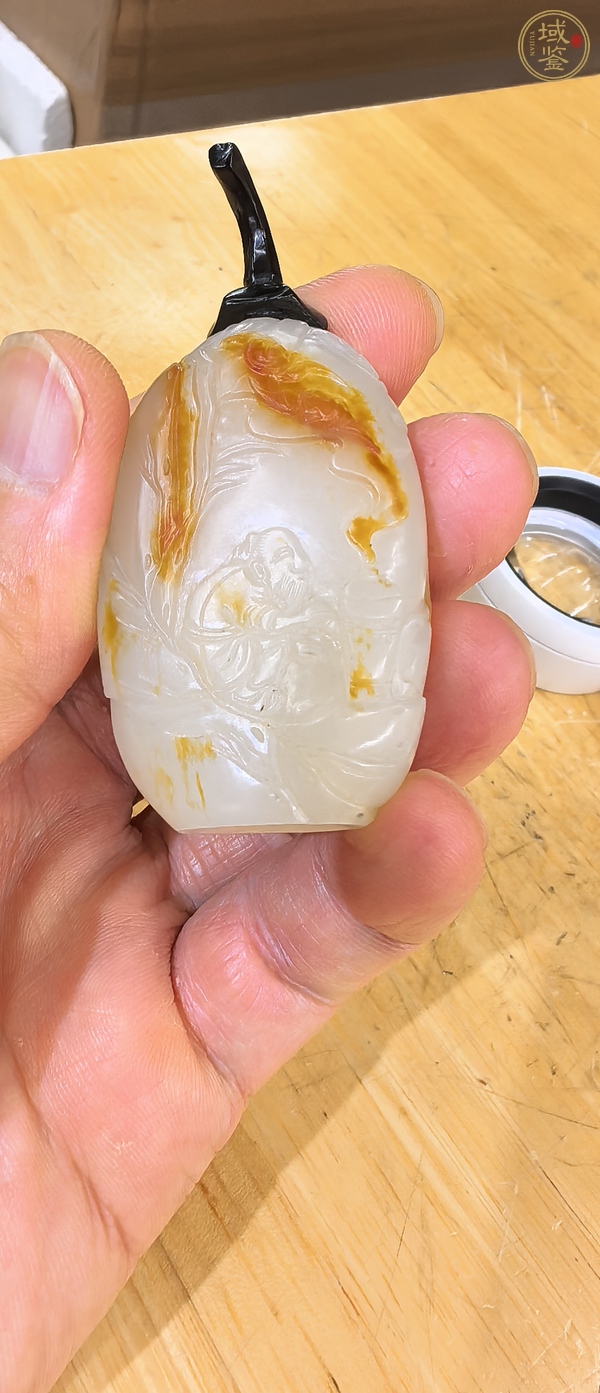 古玩玉器和田玉雕“羲之愛(ài)鵝”鼻煙壺真品鑒賞圖