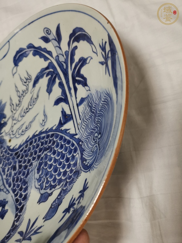 古玩陶瓷青花麒麟蕉葉紋雙底大盤真品鑒賞圖